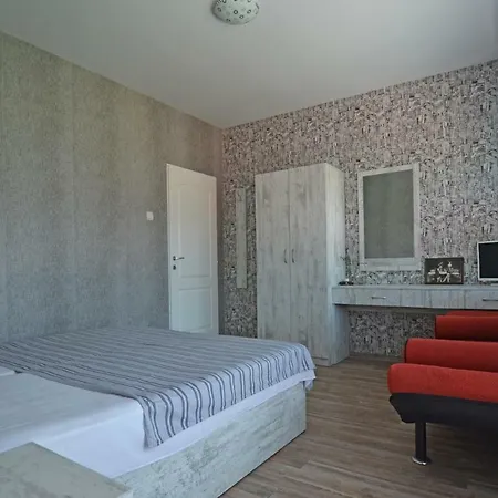 Πανσιόν Bistra Guest 3*