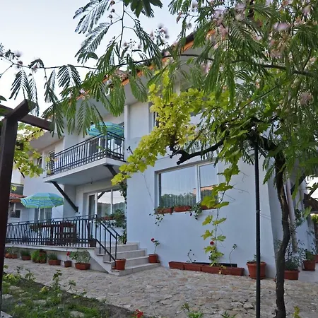 Bistra Guest クラネヴォ