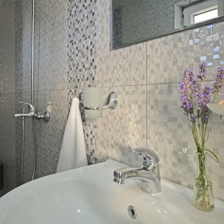 Bistra Guest 3*